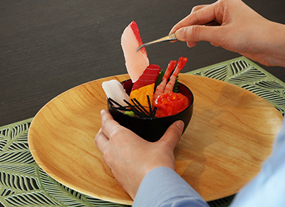 海鮮丼食品サンプル作り