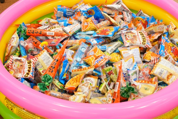 ホテルニューアカオから本命？義理？全部つかめ！チョコ摑み取り