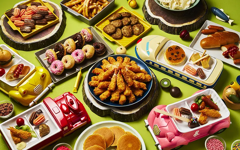 バイキング形式で子どもも楽しめる食事