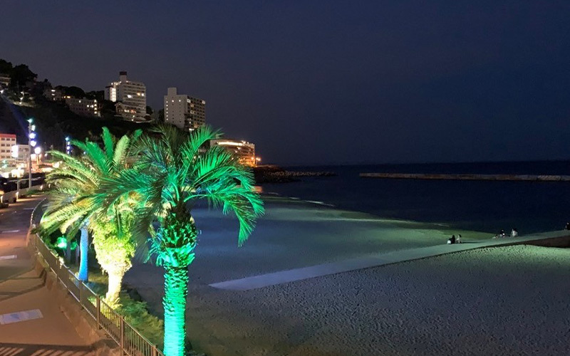 熱海サンビーチの夜景