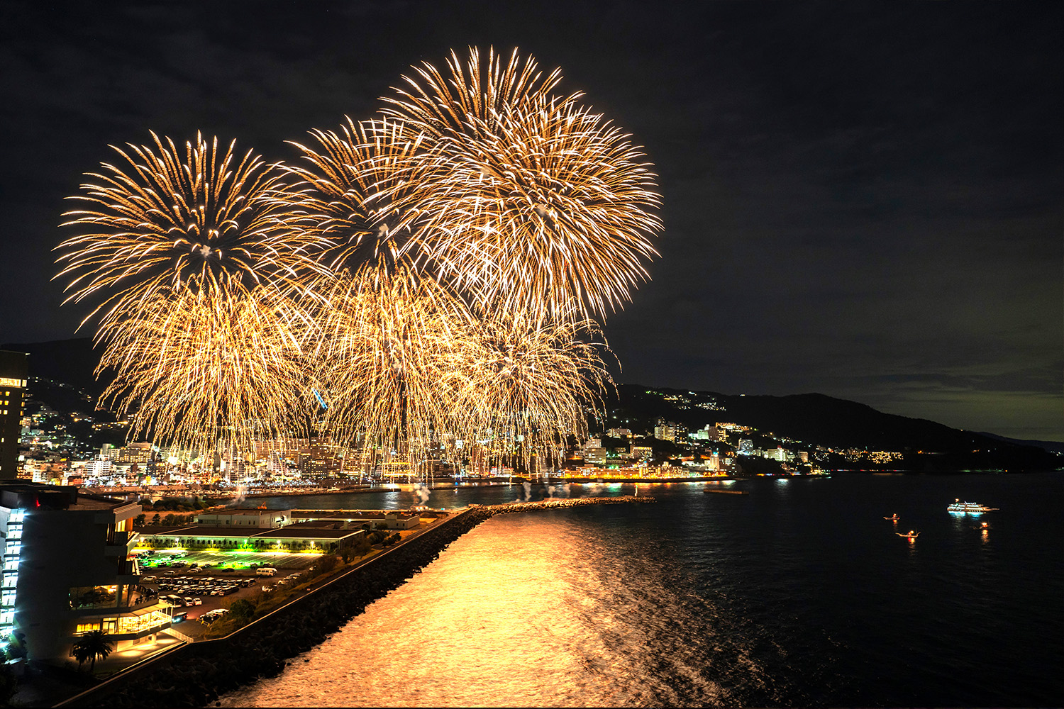 熱海海上花火大会