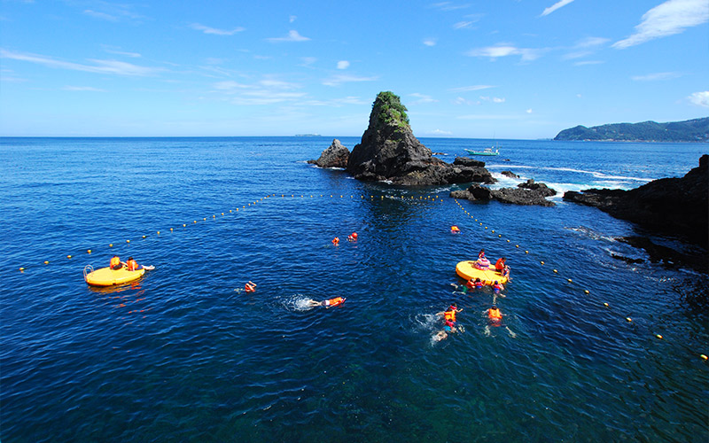 絶景の天然海水プールが楽しめるホテル