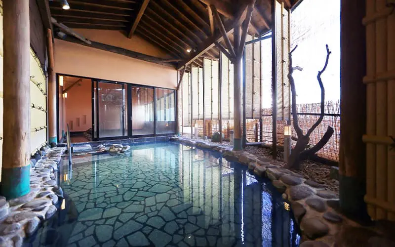 ホテルニューアカオの日帰り温泉「波音」